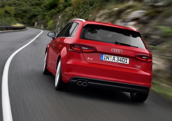 Fahraufnahme mit dem Audi A3 Sportback S line