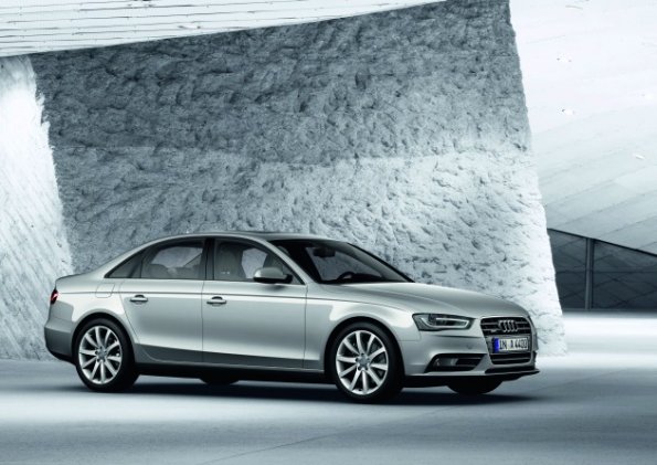 Die Seitenpartie des Audi A4