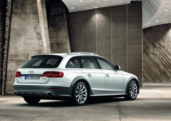 Die Heckpartie des Audi A4 Avant Allround Quattro