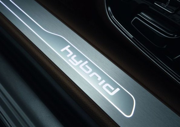 Das Label des Audi A8 Hybrid