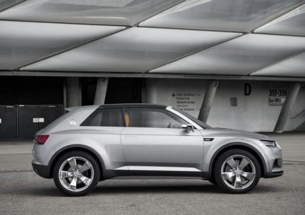 Das Audi Concept Car Crosslane Coupé im Profil Farbe: Zebulon Silber Metallic