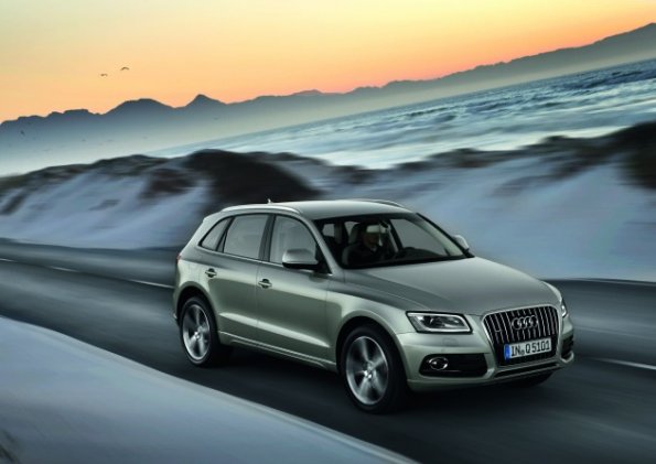 Front- und Seitenansicht des Audi Q5