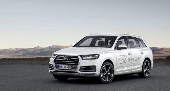 Frontpartie des Audi Q7 etron