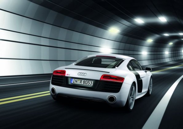 Die Heckpartie des Audi R8 V10