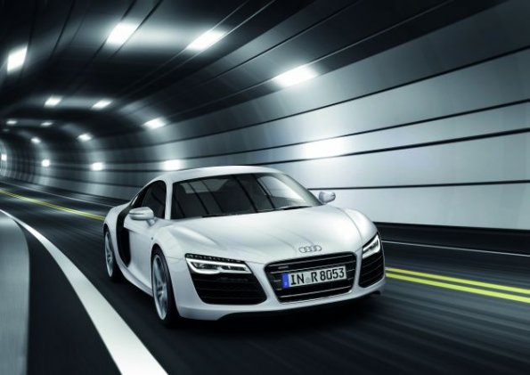 Die Frontpartie des Audi R8 V10