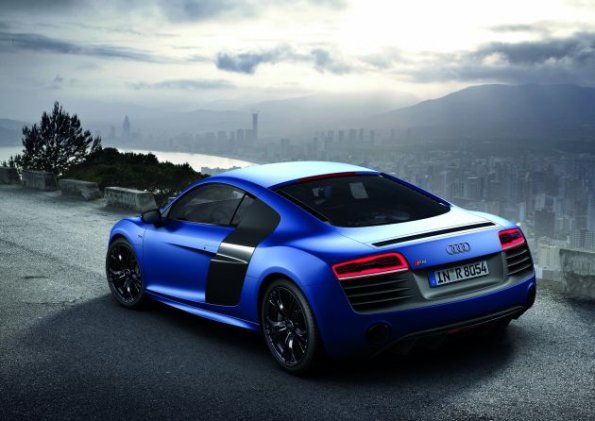 Die Heckpartie des Audi R8 V10 Plus