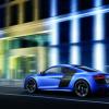 <p>Fahraufnahme mit dem Audi R8 V10 Plus Farbe: Sepangblau</p>