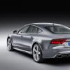 Heck- und Seitenansicht des Audi RS 7 Sportback Farbe: Daytonagrau matt