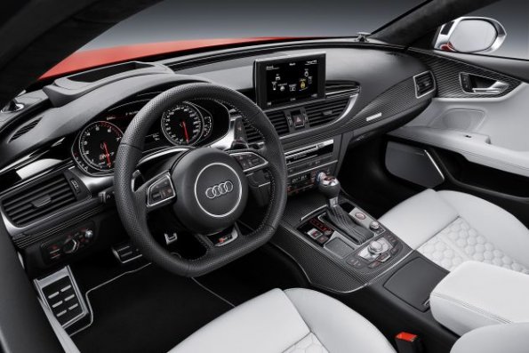 Ein Blick in den Innenraum des Audi RS 7 Sportback   Farbe: Misanorot  