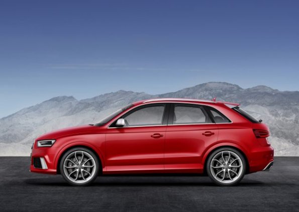 Der Audi RS Q3 im Profil Farbe: Misanorot