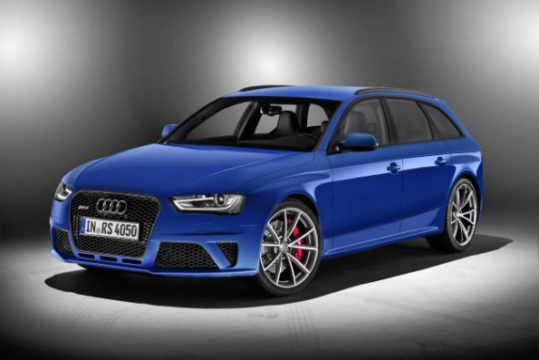 Die Frontpartie des Audi RS4 Avant Nogaro