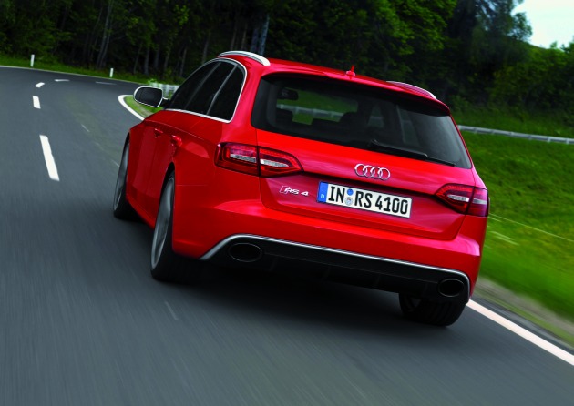 Audi RS4 Avant:
Audi RS4 Avant