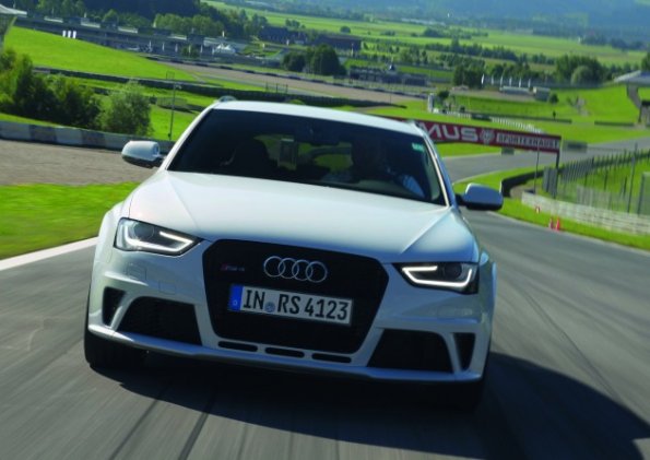 Das Gesicht des Audi RS4 Avant