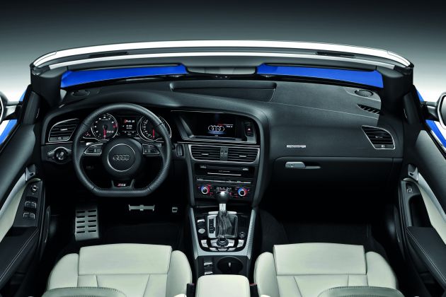 Audi RS5 Cabriolet:
Audi RS5 Cabriolet