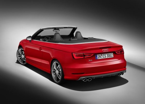 Heck- und Seitenpartie des Audi S3 Cabriolet