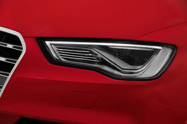 Ein Detail am Audi S3 Farbe: Misanorot Perleffekt