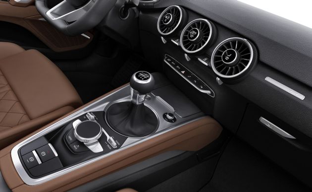 Audi TT Coupé :
Audi TT Coupé 
