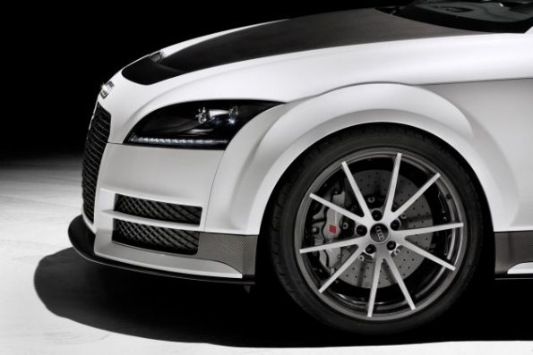 Detailaufnahme am Audi TT Ultra Quattro Concept  Farbe: Kristall-Weiss