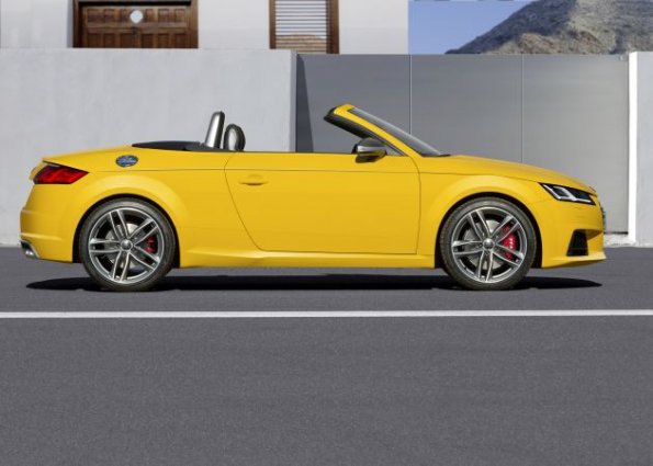 Seitenansicht des Audi TTS Roadster