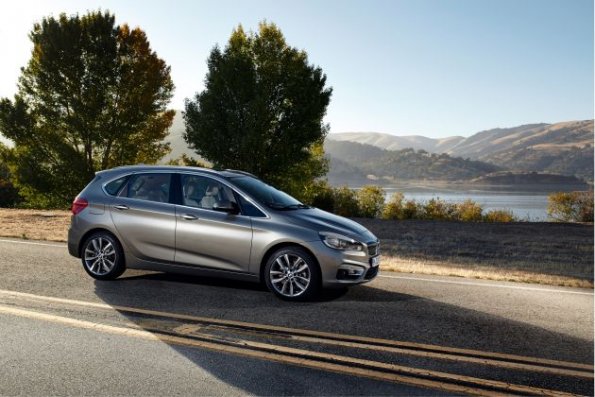 Fahraufnahme mit dem BMW 2er Active Tourer