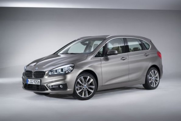 Front- und Seitenansicht des BMW 2er Active Tourer