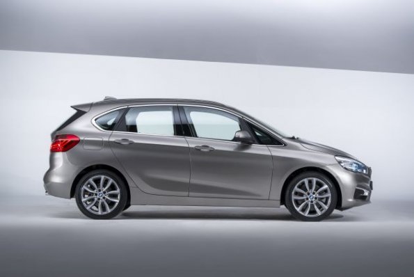 Der BMW 2er Active Tourer im Profil 