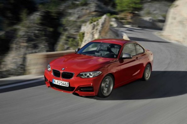 Front- und Seitenansicht des BMW 2er Coupé