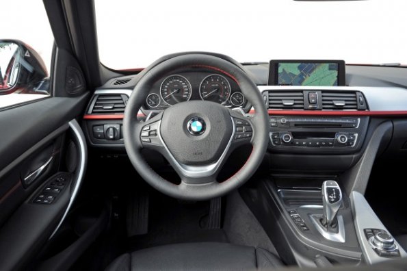 Das Cockpit im BMW 3er