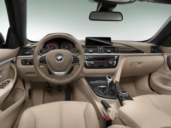 Cockpit und Armaturen im BMW 4er Cabrio