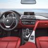 <p>Die vorderen Sitze und die Armaturen im BMW 4er Coupé</p>