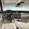 <p>Cockpit und Armaturen im BMW 5er</p>