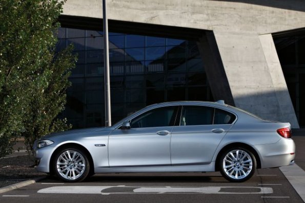 The new BMW 5 Series Sedan (01/2010)