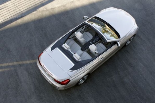 The new BMW 6 Series Convertible - On Location (01/2011).