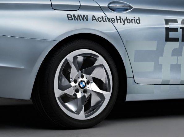 BMW Concept 5 Series ActiveHybrid (02/2010)