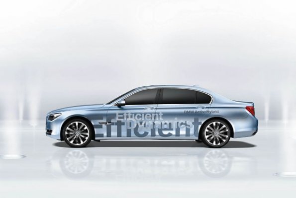 Seitenansicht des BMW Concept 7 Series ActiveHybrid 