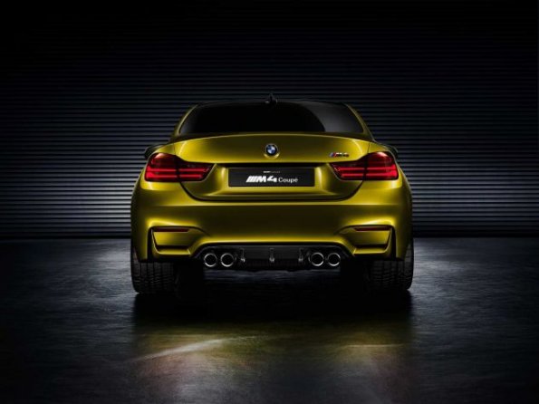 Das Heck des BMW M4 Coupé