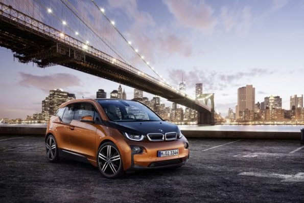 Die Front- und Seitenansicht des BMW i3