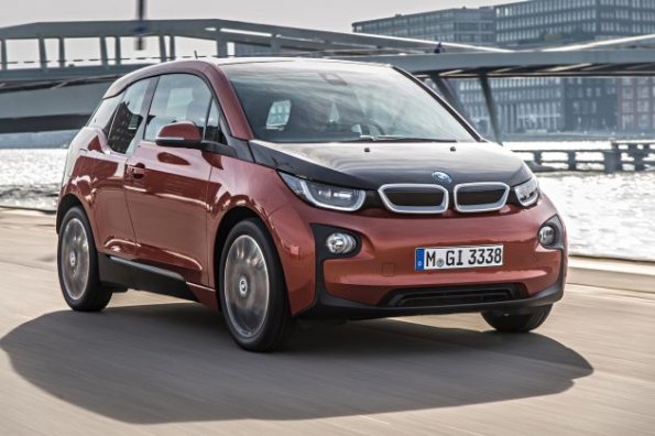 Front- und Seitenpartie des BMW i3