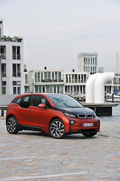 Front- und Seitenpartie des BMW i3