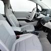 <p>Die vordere Sitzreihe im BMW i3</p>