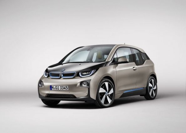 Front- und Seitenpartie des BMW i3