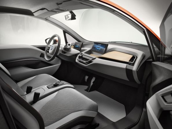 Die vordere Sitzreihe und die Armaturentafel im BMW i3 Concept Coupe