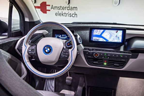 Das Cockpit im BMW i3