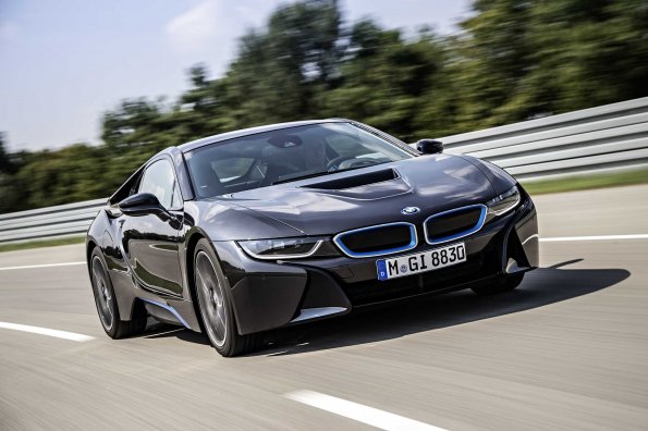 Die Frontansicht des BMW i8