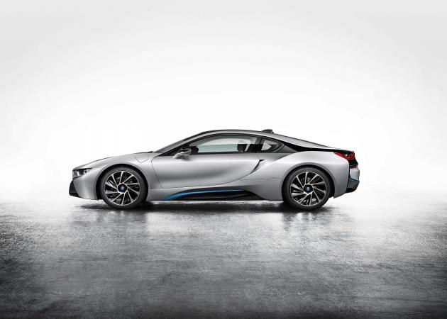 BMW i8:
BMW i8