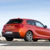 Heck- und Seitenpartie des BMW M135i