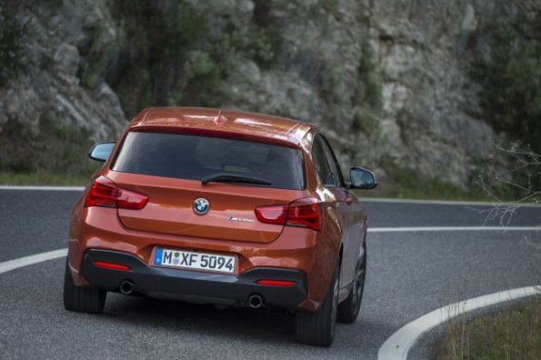 Heckpartie des BMW M135i