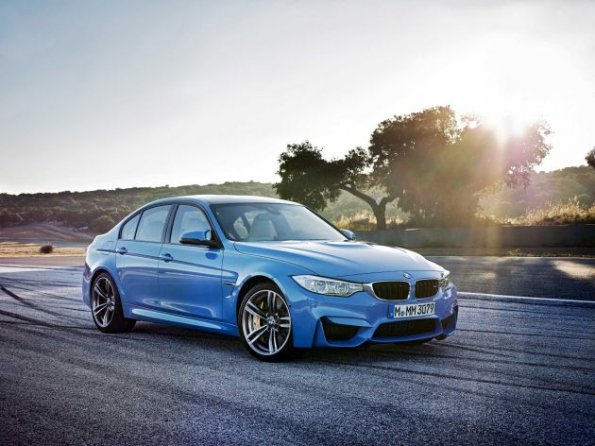 Front- und Seitenansicht des BMW M3