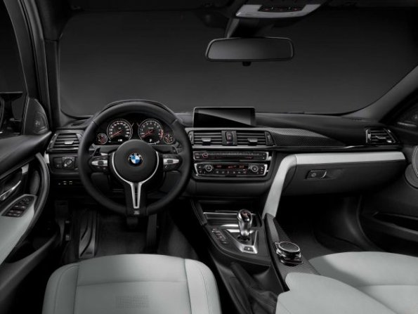 Das Cockpit in der BMW M3 Limousine