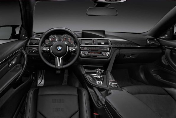 Innenraum des BMW M4 Coupé